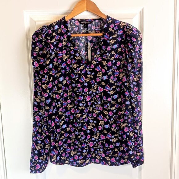 Banana Republic Navy Blue Floral Puff Shoulder Top NWT - Picture 2 of 6